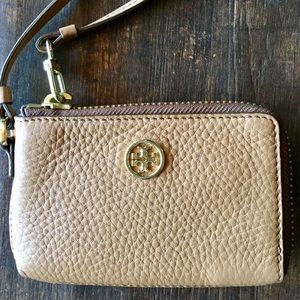 Tory Burch Robinson Wristlet